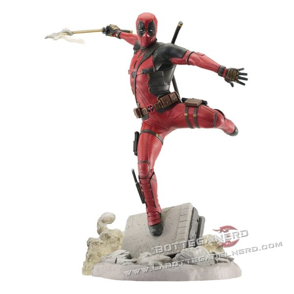 Deadpool & Wolverine - Gallery PVC Statue Deadpool 25cm