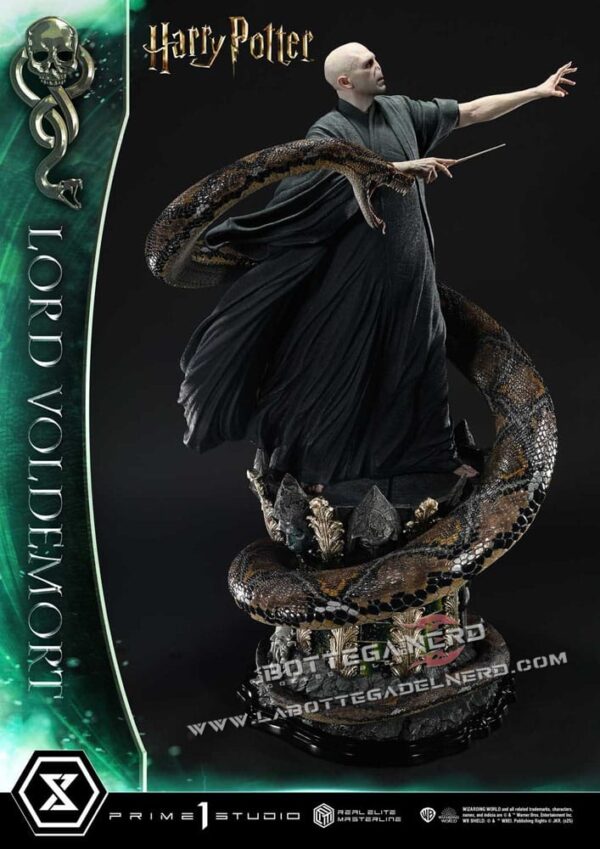 Harry Potter - Elite Masterline Statue 1/4 Lord Voldemort 83cm - immagine 3