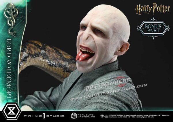 Harry Potter - Elite Masterline Statue 1/4 Lord Voldemort Bonus 83cm - immagine 9