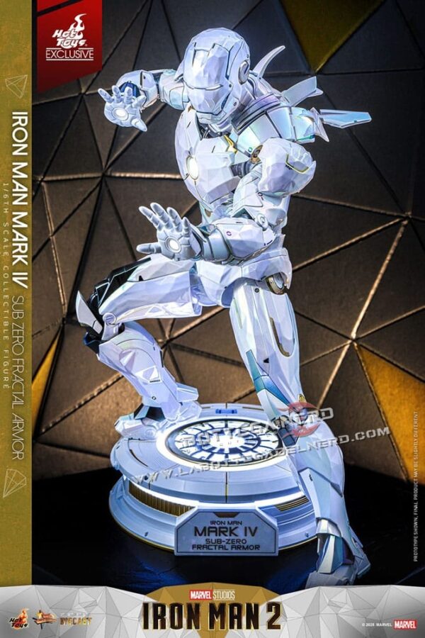 Iron Man 2 - Action Figure 1/6 Mark IV (Sub-Zero Fractal Armor) 33cm - immagine 5