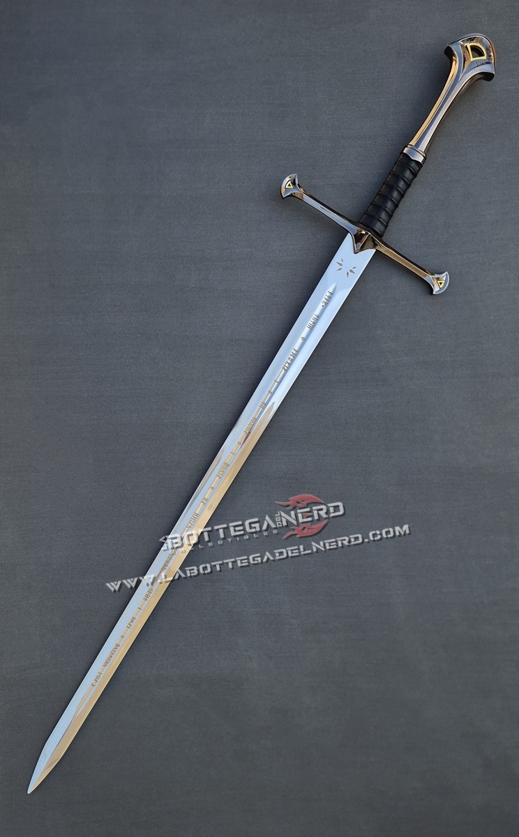 The Lord of the Rings - Anduril di Aragorn + Fodero e Pannello a muro - immagine 3