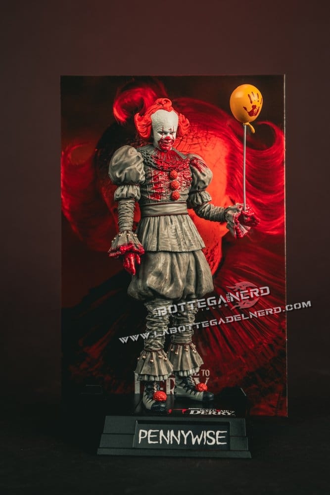 IT Welcome to Derry - Movie Maniacs Figure Pennywise (Bloody) 16cm - immagine 3